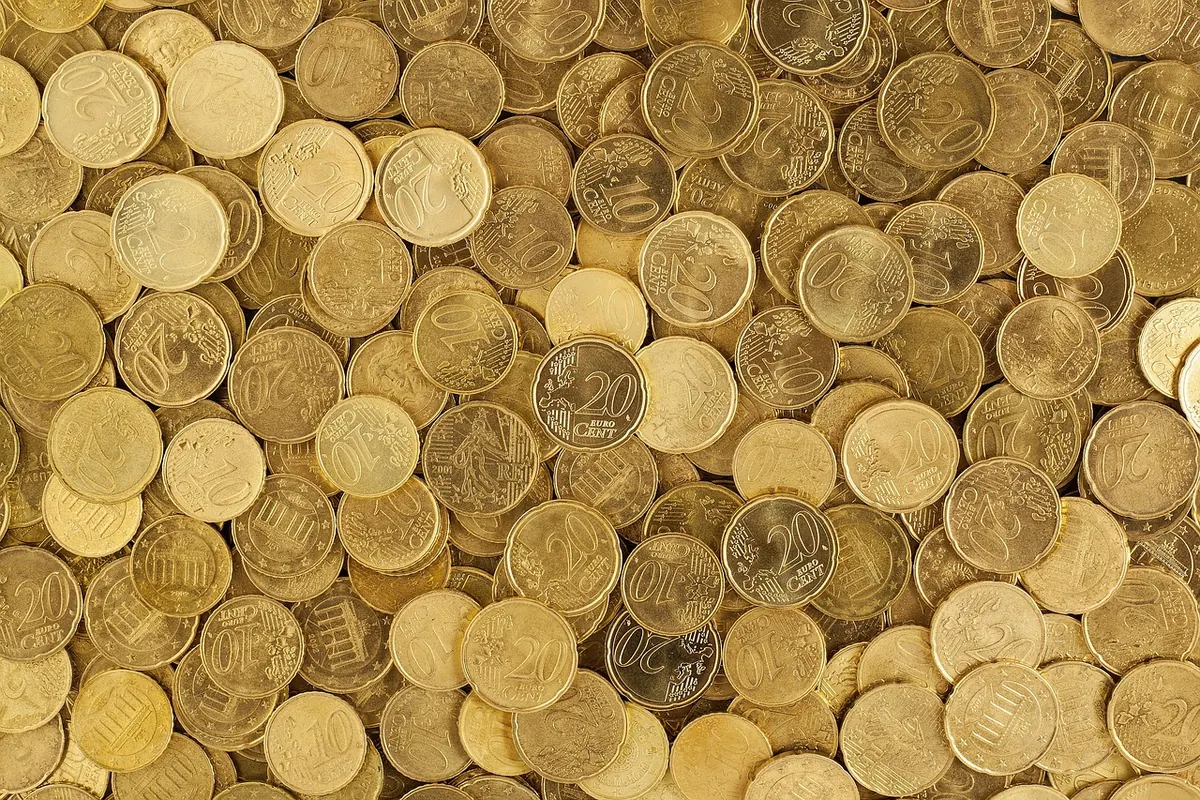 Sinking Funds Explained: How to Save for Irregular Expenses Without Stress